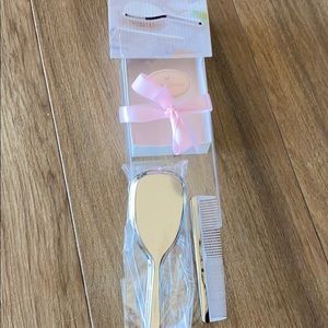 Simply charming brush and comb brand new baby set!